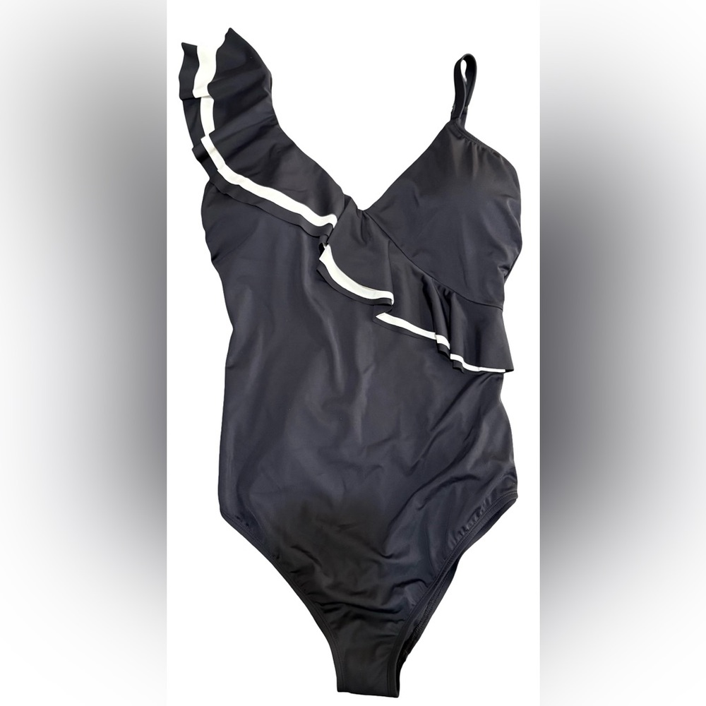 Sofia Vergara One Shoulder Ruffle Swimsuit Black White 1X NWOT - Picture 2 of 10